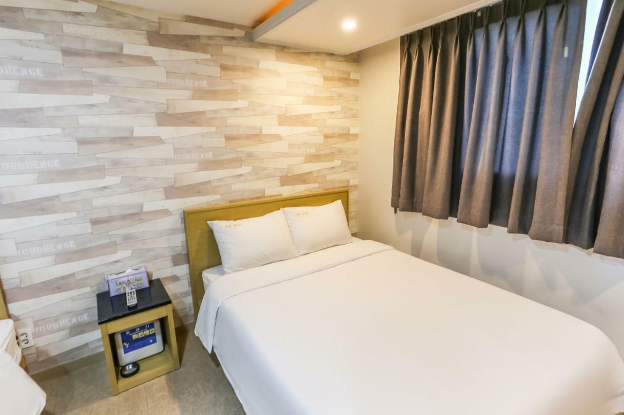 Aliba Hotel Jeju Esterno foto